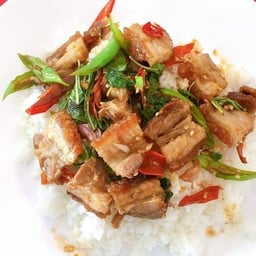 เบญจมาศ ก๋วยเตี๋ยวหมูต้มยำมะนาว