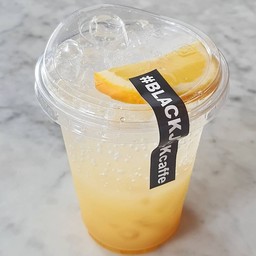 Yuzu Sparkling(ยูซุ สปาร์คกลิ้ง)