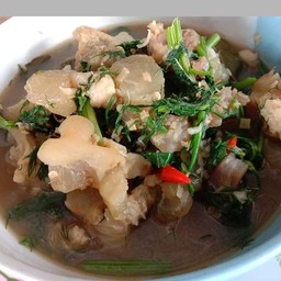 เเกงอ่อมเอ็นเเก้วเนื้อ