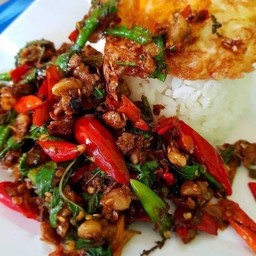 กระเพาะหมูสับข้าวราด