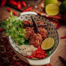 หมูก้อนปลาอินทรีเค็มม