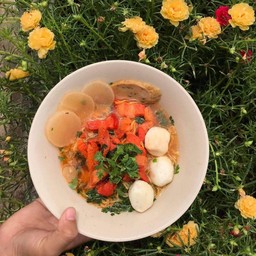 ก๋วยจั๊บโบราณ by ป้านวล