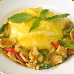 ข้าวไข่ข้นซอสเขียวหวานหมูหรือไก่