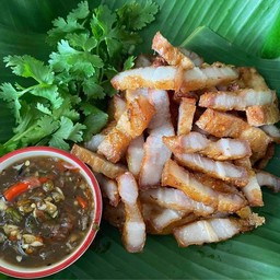 หมูทอด น้ำพริก แก้ว9