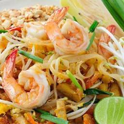 ผัดไท กุ้งสด