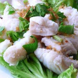 เนื้อปลาทะเลลวกจิ้ม