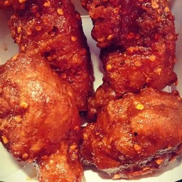 ร้านไก่ทอดเกาหลีบายนินู (ตลาดมีนบุรี)