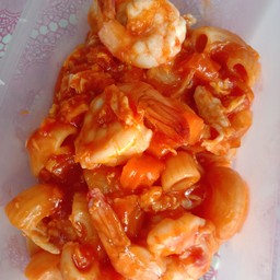 (อร่อยซ่ากับโค้ก) มะกะโรนี สดกุ้ง +โค้ก