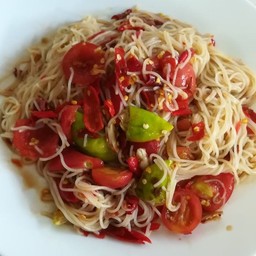 ตำขนมจีน