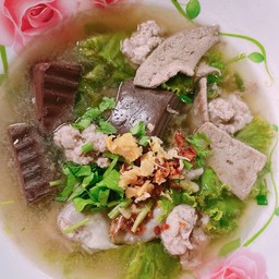 เกาเหลาเลือดหมู