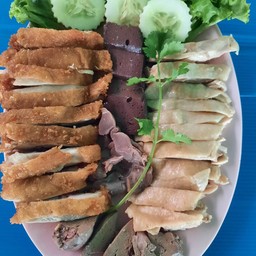 ไก่สับ ต้ม ทอด เครื่องใน