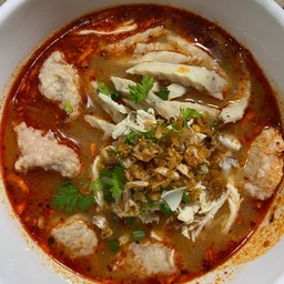 ก๋วยจั๊บอุบลต้มยำ