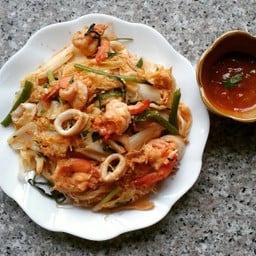 สุกี้แห้ง