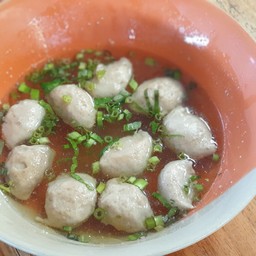 ลูกชิ้นเนื้อลวก