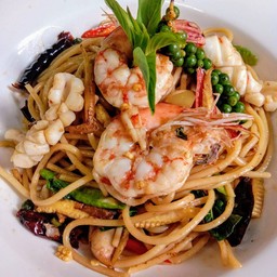 (อร่อยซ่ากับโค้ก) สปาเก็ตตี้ ขี้เมา กุ้ง หมึก + โค้ก
