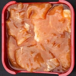 หมูหมักไวน์แดง