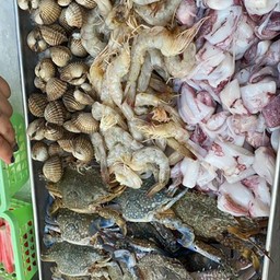 ร้านยำสะดุ้งดาก