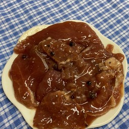 หมูหมักพริกไทยดำ