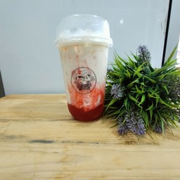 นมสด สตอเบอรี่ เย็น