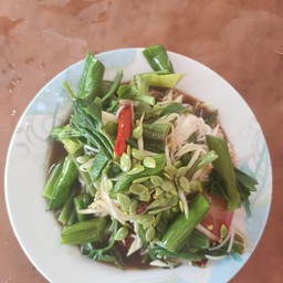 ตำป่าผักลวก