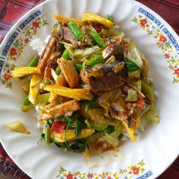 สองพี่น้องอาหารตามสั่ง