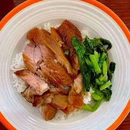 ข้าวมันไก่เจ๊หน่อยพลับพลา