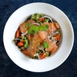 ยำสลัดแซลม่อน🛵