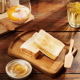 คาย่าโทส ขนมปังสังขยาจิ้มไข่ออนเซ็น