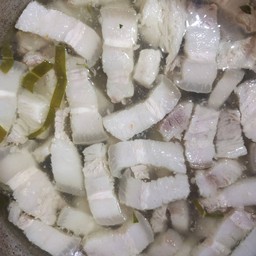 หมูสามชั้นนุ่มๆจ้า