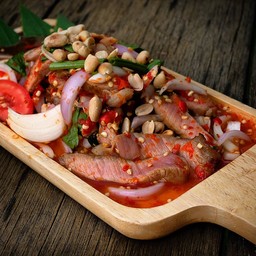 ยำเนื้อย่าง