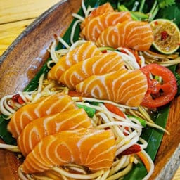 ตำแซลมอน