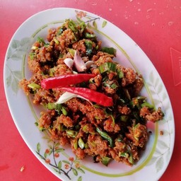 นัดนาง ลาบร้อยเอ็ด
