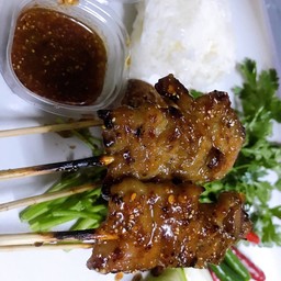 หมูแซ่บกับข้าวเหนียวนำ้จิ้มแจ๋วชุดเล็ก