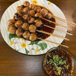 ลูกชิ้นปิ้ง น้ำจิ้มสูตรคุณยาย