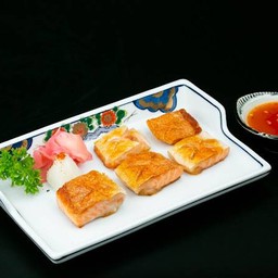 ท้องปลาแซลมอนย่างเกลือ