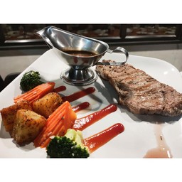 สเต็กสันนอกเซอร์ลอย  ซอสเปเปอร์