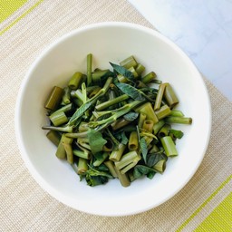 ก๋วยเตี๋ยวเรือร่มโพธิ์ เบอร์ 8