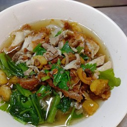 ก๋วยเตี๋ยวลูกชิ้นนำชัยตลาดเขาไร่ยา