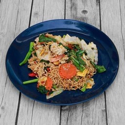 ผัดมาม่า