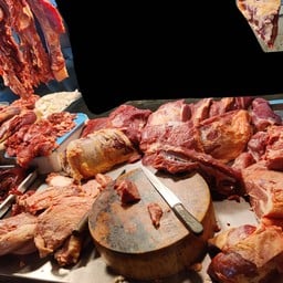 ร้านเนื้อรอมะห์ حلال