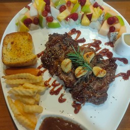 สเต็กเนื้อโคขุนพริกไทยดำ