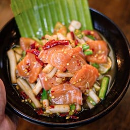 แซลมอนตกครก