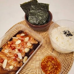 Hachi Hachi ハチ ハチ Sushi Studio แพร่