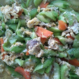 ผัดบวบใส่ไข่