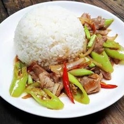 ผัดพริกสด ราดข้าว