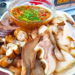 ร้านiงามไส้