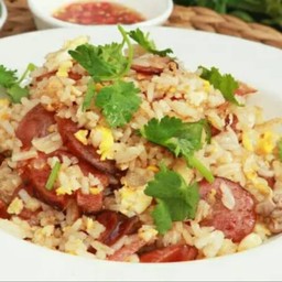 ข้าวผัดกุนเชียง