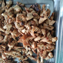 ไก่กระเทียม