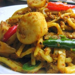 ข้าวราดผัดหน่อไม้เหลือง