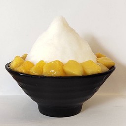 บิงซู มะม่วงนมสด Mango milk bingsu